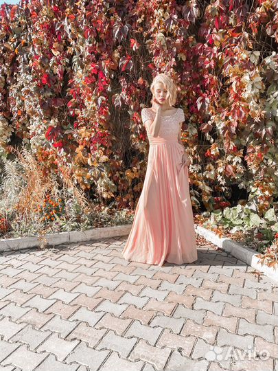 Вечернее платье