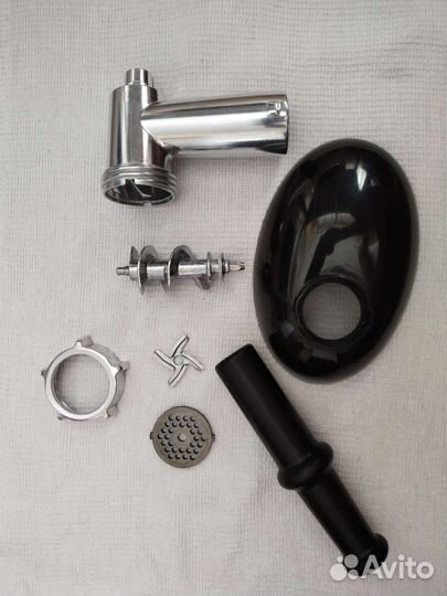 Мясорубка электрическая бу Аксинья кс- 2000