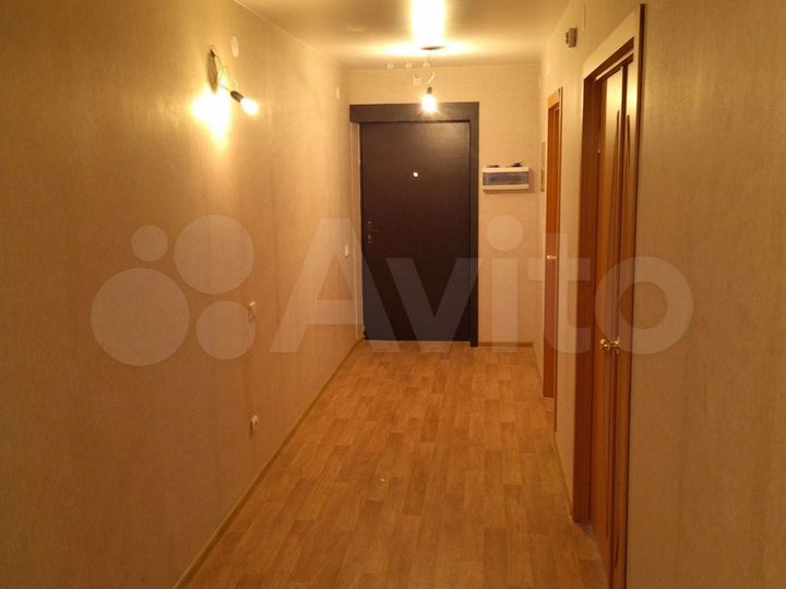 2-к. квартира, 49 м², 1/9 эт.