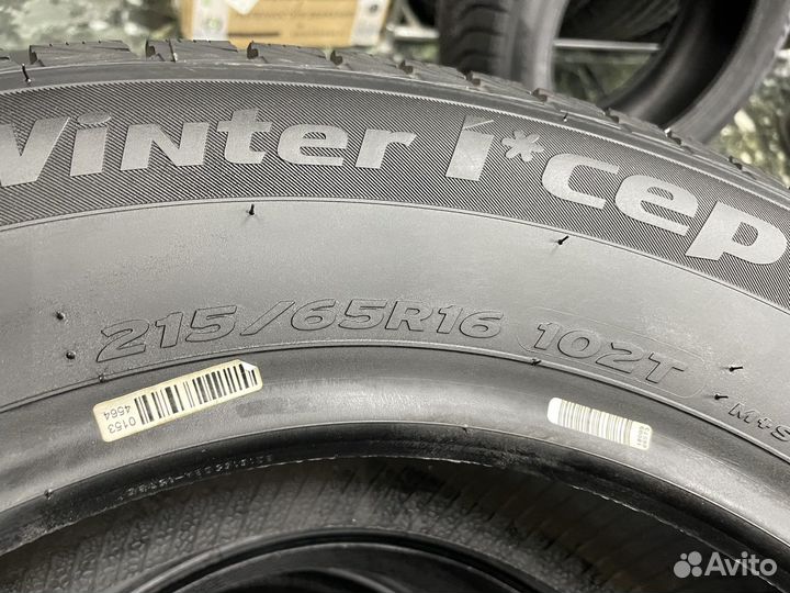 Hankook Winter I'Cept iZ 2 W616 215/65 R16 102T
