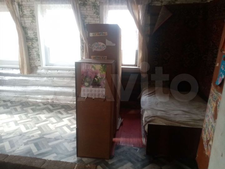 Дом 35 м² на участке 21 сот.
