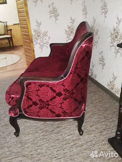 Мебель мягкая антикварная 19 в