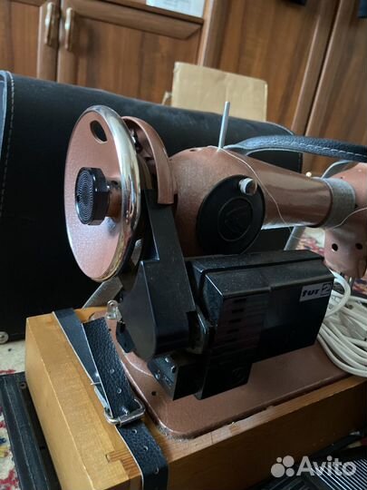 Швейная машинка Tur 2