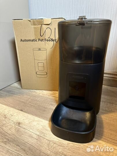 Автокормушка для собак и кошек