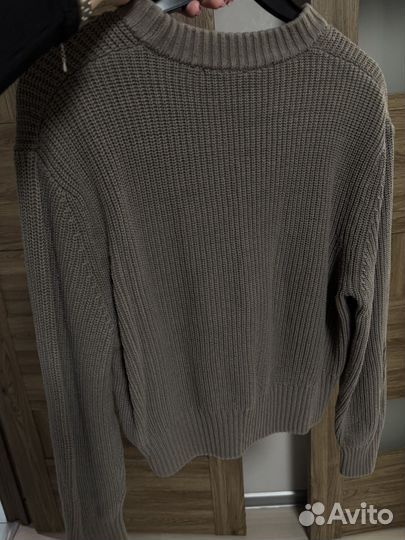 Свитер женский
