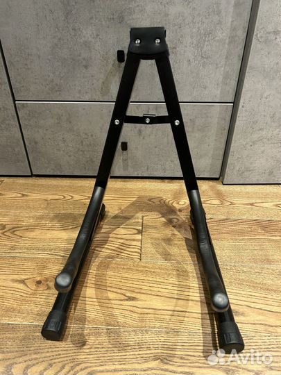 Стойка для гитары