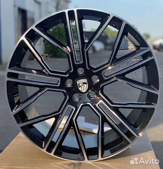 Lumma LR Кованые диски R22 BMW X6 06