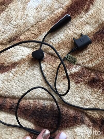 Оригинальные наушники из комплектов от старых теле