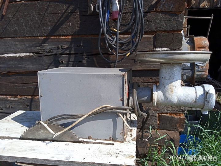 Мясорубка промышленная