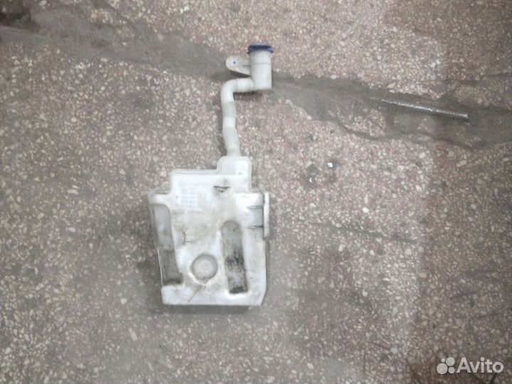 Бачок омывателя Skoda Octavia A5