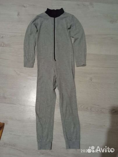 Защита хоккейная: шлем, шорты,нагрудник,термобельё