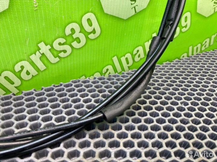 Трос лючка топливного бака Mazda Mpv LW5W GY-DE