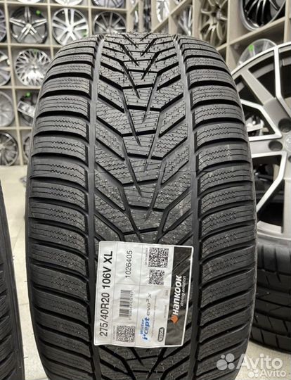 Hankook Winter I'Cept Evo 3 W330A 275/40 R20 и 315/35 R20 110V