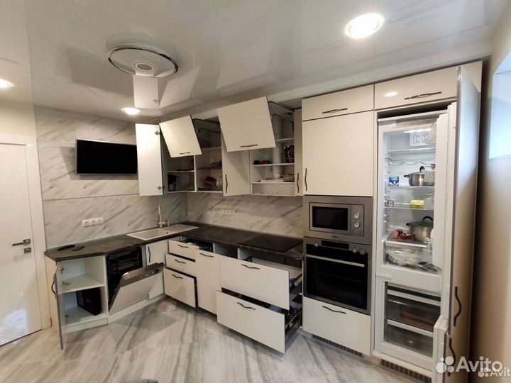 Кухонный гарнитур 