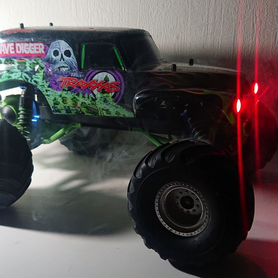 Радиоуправляемая модель traxxas grave digger 1/10