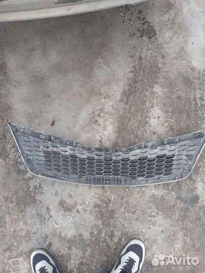 Решетка радиатора kia rio