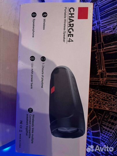Портативная колонка charge 4
