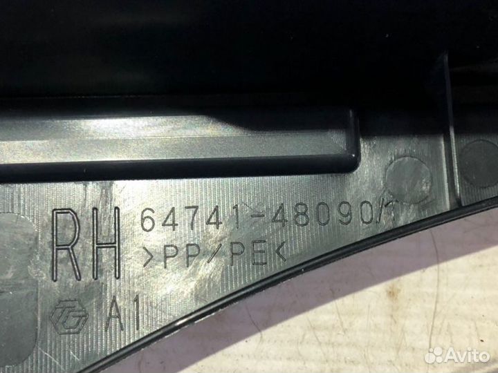 Обшивка багажника задняя правая Lexus Rx 450 H