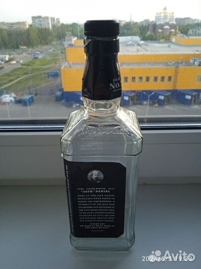 Бутылка от виски Jack Daniels