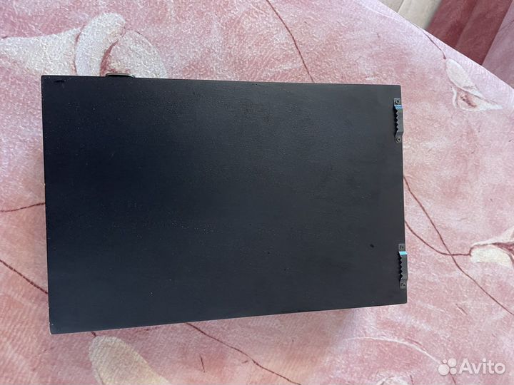 Ключница настенная с часами. Новая