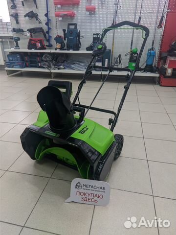 Снегоуборщик аккумуляторный greenworks
