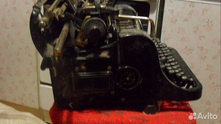 Печатная пишущая машинка olympia mod8