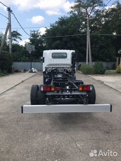 Isuzu Elf (N-series), 2022