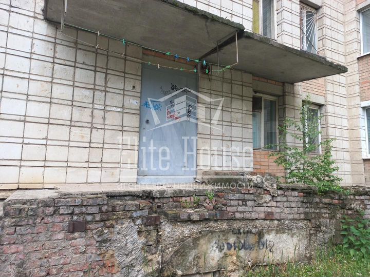 Комната 17,8 м² в 3-к., 1/9 эт.