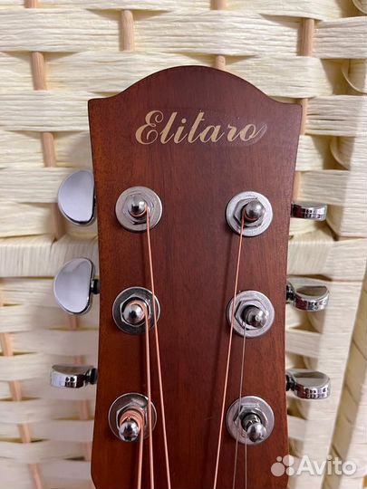 Акустическая гитара Elitaro