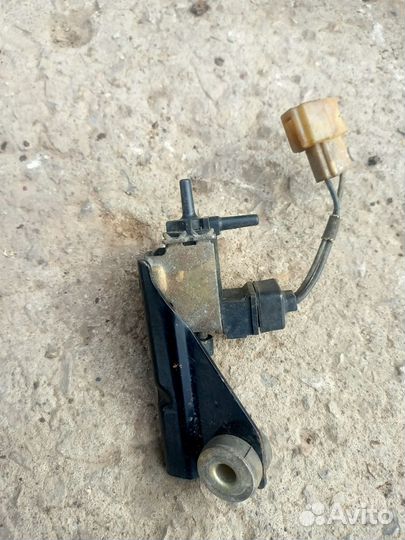 Клапан вакуумный Mitsubishi Pajero V46 4M40 1996