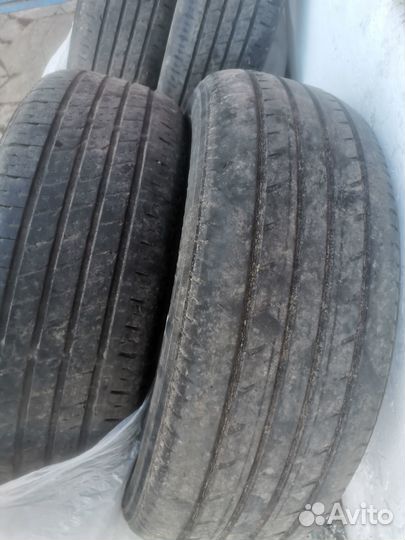 Roadstone N'Fera RU5 225/65 R17