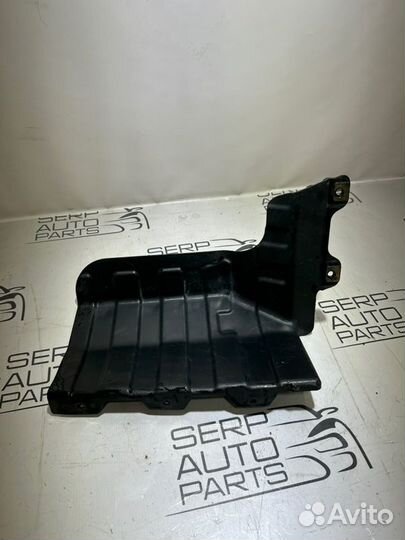 Пыльник двигателя правый Kia Soul AM G4FC 2009