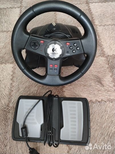 Игровой руль logitech