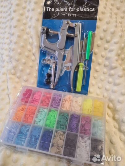 Установщик кнопок с кнопками. Пресс. Новый