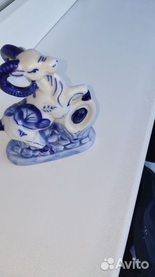 Статуэтка. Гжель. Горный козёл