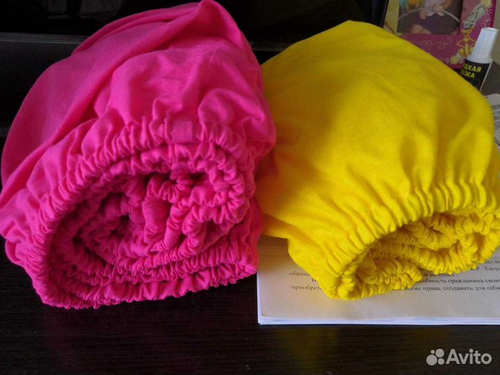 Простынь на резинке в детскую кроватку