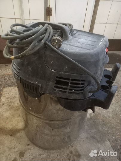 Моющий пылесос karcher