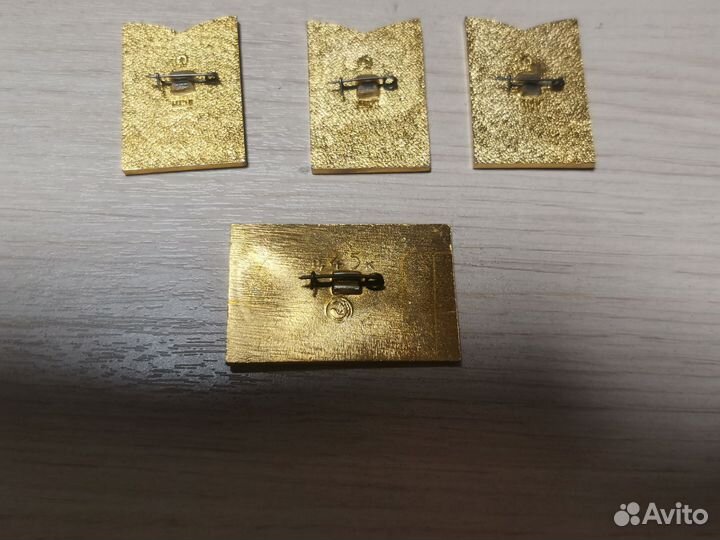 Значки олимпиада 80