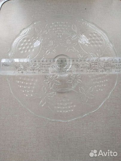 Тортница на ножке