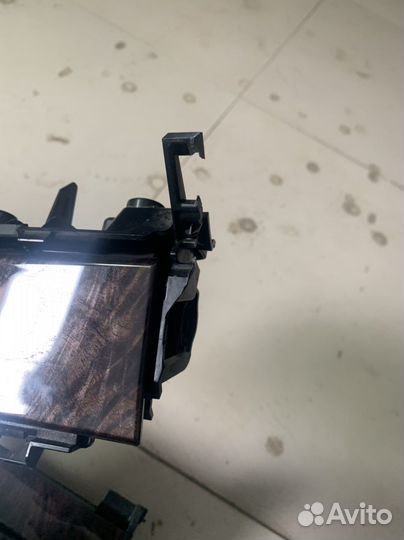 Консуль и пепельница Камри 55