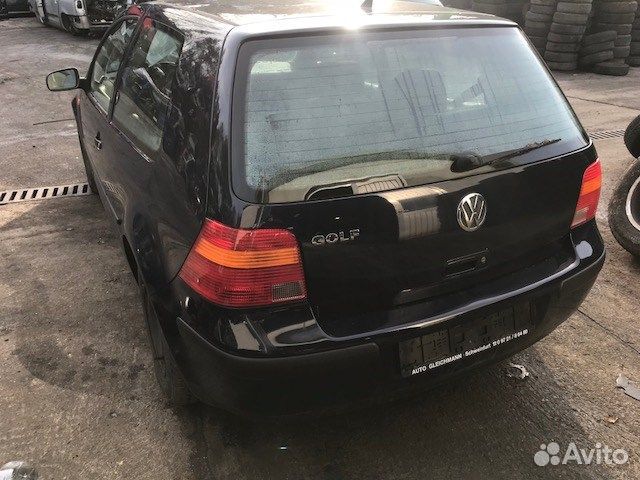 Разбор на запчасти Volkswagen Golf 4