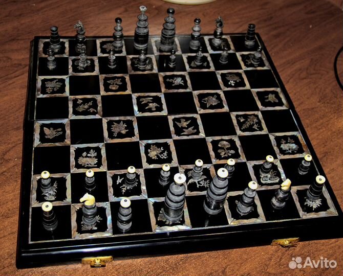 Шахматы (Индия). Черное дерево, перламутр, рог
