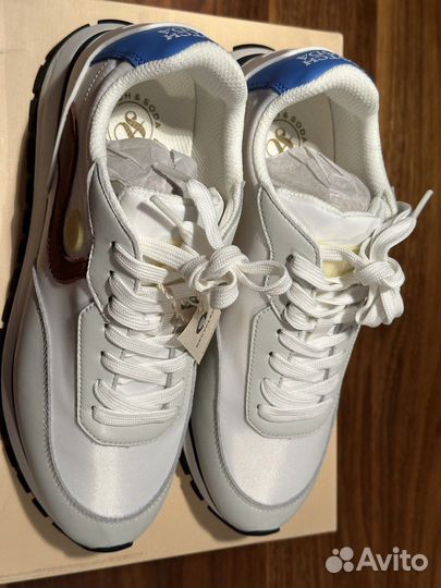 Женские кроссовки из натуральной кожи