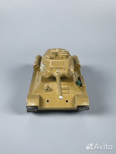 Модель танка СССР металл т 34 винтаж
