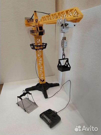 Башенный кран игрушка