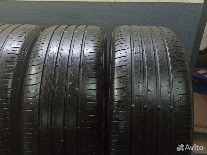 Continental ContiPremiumContact 5 215/55 R17