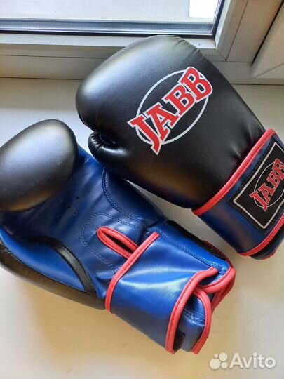 Боксерские перчатки 12 oz