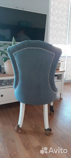 Стулья новые кухонные мягкие