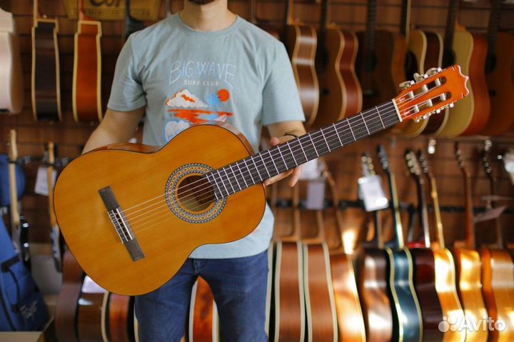 Классическая гитара 4/4 Fabio + Аксессуары