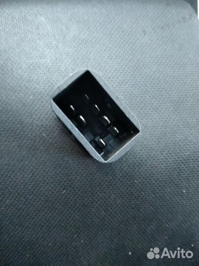 Кнопки на стекло подъемник цвет белый. 4 шт